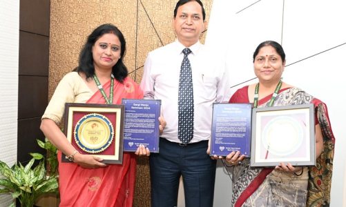 DPS Bokaro headmistress Dr. Sarita and senior teacher receive the prestigious ‘Gargi Manju Award’