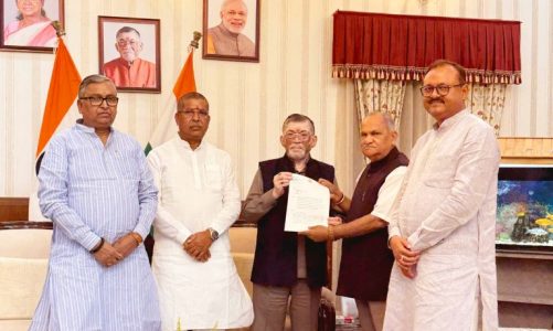 4 वोटर ID, 2 PAN और झूठा हलफनामा! बोकारो MLA पर आरोपों की बौछार, पति बोले-अब लड़ाई व्यक्तिगत है