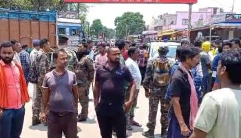Bokaro: ईंट भट्ठा संचालक की हत्या, गुस्साए ग्रामीणों ने NH-23 किया जाम