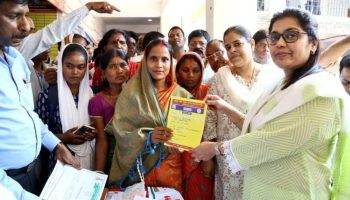 Bokaro: पेंशन से लेकर आवास तक, जनता दरबार में मिली राहत की सौगात