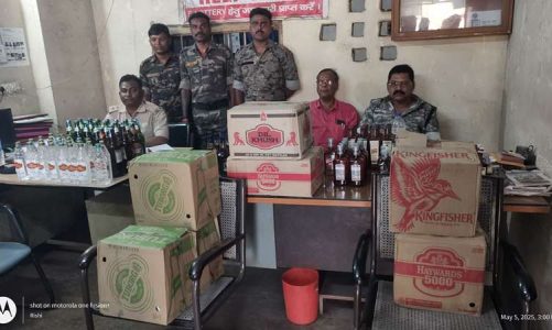 Bokaro: भारी मात्रा में अवैध विदेशी शराब बरामद, उत्पाद विभाग ने की छापेमारी