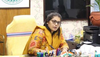 प्रत्येक सप्ताह के सोमवार को अंचल कार्यालय में जनता दरबार लगाएं सीओः DC Bokaro