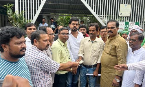 Bokaro: शिवप्रिया फैक्ट्री हादसे में घायल मजदूर की मौत, परिजनों को मिला मुआवजा