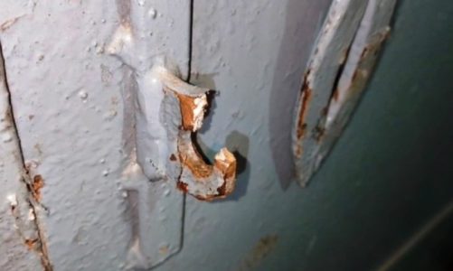 Bokaro: बंद घर को चोरों ने बनाया निशाना, अलमीरा तोड़कर उड़ाई ज्वेलरी