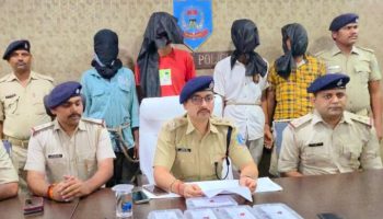 लिफ्ट देकर सुनसान जगह ले गए, फिर कोलकाता के जूता व्यवसायी को लूटा – 4 अपराधी चढ़े बोकारो पुलिस के हत्थे