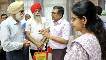 बुजुर्गों के जमीन पर कब्जा करने वालों को चिन्हित कर CCA की करें कार्रवाईः DC Bokaro