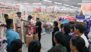 सतर्क रहें, सुरक्षित रहें ! अस्पताल, मॉल और सिनेमाघर में हुई फायर सेफ्टी ड्रिल