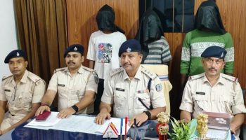 रेलवे पटरी चोरी करते रंगेहाथ पकड़े गए, 3 गिरफ्तार