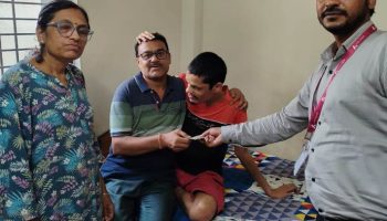 दिव्यांग भाविक की चुप्पी में छुपी चीख सुन सका प्रशासन- तब बदली एक ज़िंदगी
