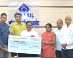 Bokaro Steel Plant: सड़क हादसे में जान गंवाने वाले श्रमिक की पत्नी को मिला 10 लाख का मुआवजा