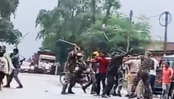 ESL Steel के खिलाफ प्रदर्शन हुआ हिंसक, पुलिस-प्रदर्शनकारियों में भीषण झड़प, कई जख्मी