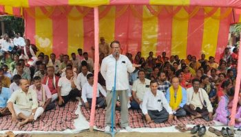 Bokaro: डेढ़ साल से बिना कमीशन, अब सड़कों पर उतरे राशन डीलर